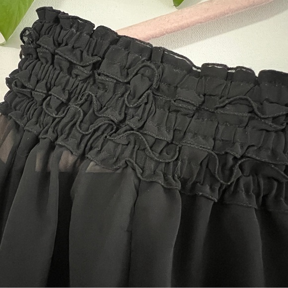 Black Off-The-Shoulder Sheer Blouse || LONG TALL SALLY || US6 - Picture 6 of 6